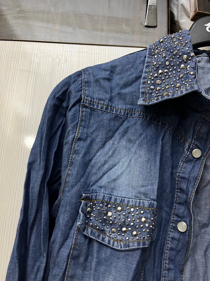 Düğmeli Denim Kadın Gömlek - Görsel 3