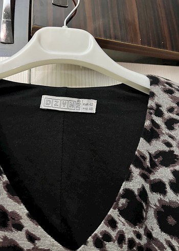 Uzun Kollu V Yaka Gri Zebra Desenli Elbise - Görsel 3