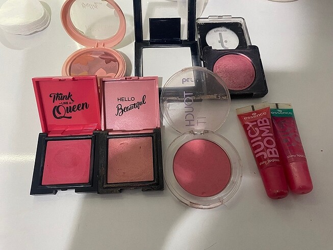 Beden 5 ADET ALLIK+ PUDRA + 2 ADET LİP BALM