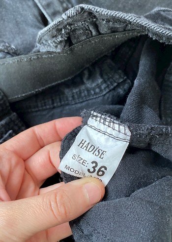 Kadın Siyah Denim Kemerli Normal Kesim Jean - Görsel 4