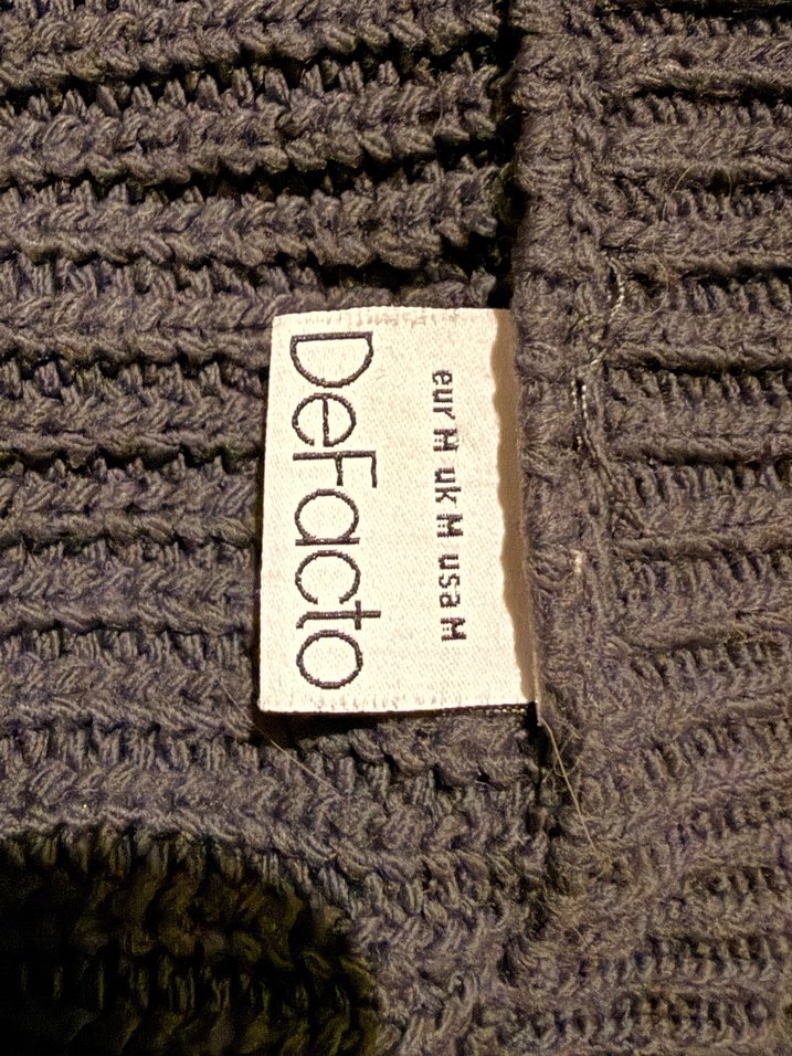 Rahat Kesim erkek Kot Pantolon ve DeFacto M beden erkek kazak - Görsel 2