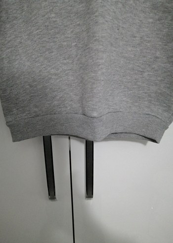 Gri Kapüşonlu Uzun Kollu Sweatshirt - Görsel 4