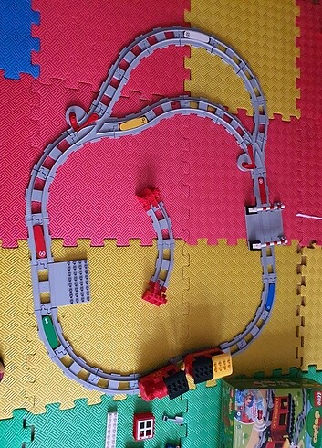 Diğer Lego duplo 10874 ve 10882 Buharlı tren ve Yol Seti