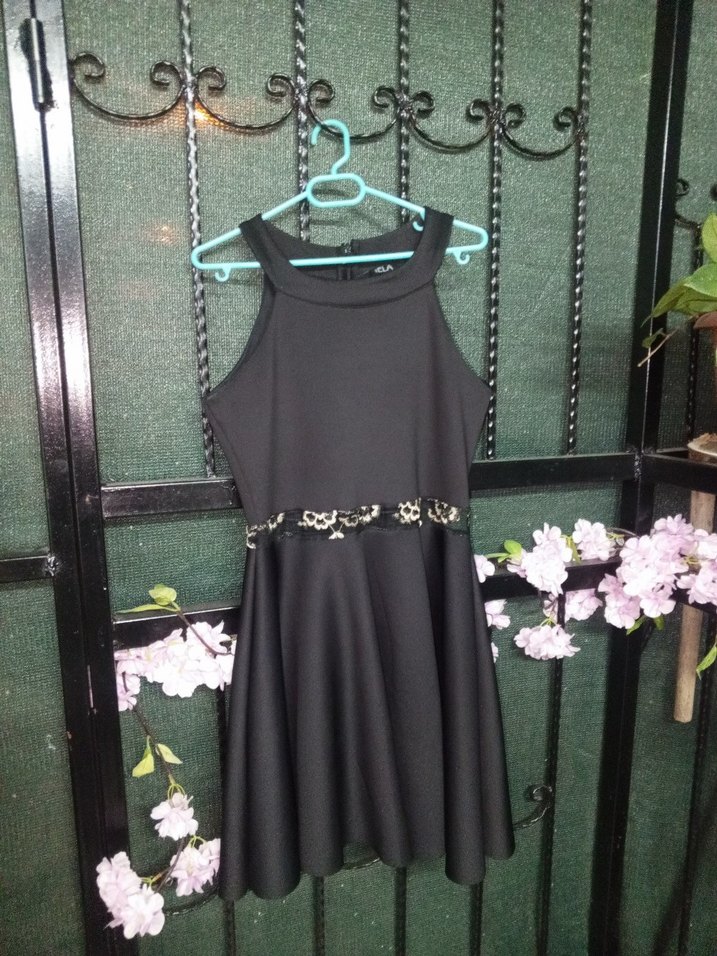 Siyah Kemerli Yüksek Yakalı Kadın Elbise - Görsel 4