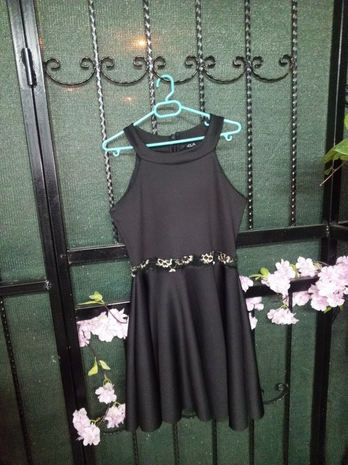 Siyah Kemerli Yüksek Yakalı Kadın Elbise - Görsel 3