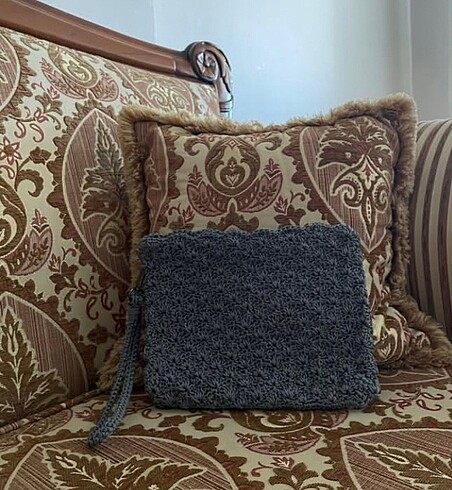 Midye el çantası