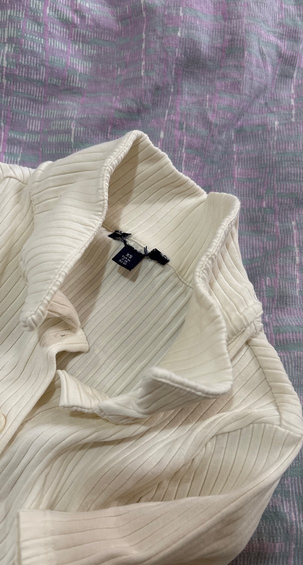 Düğmeli Beyaz Kısa Kollu Pamuklu Kadın Gömlek - Görsel 3