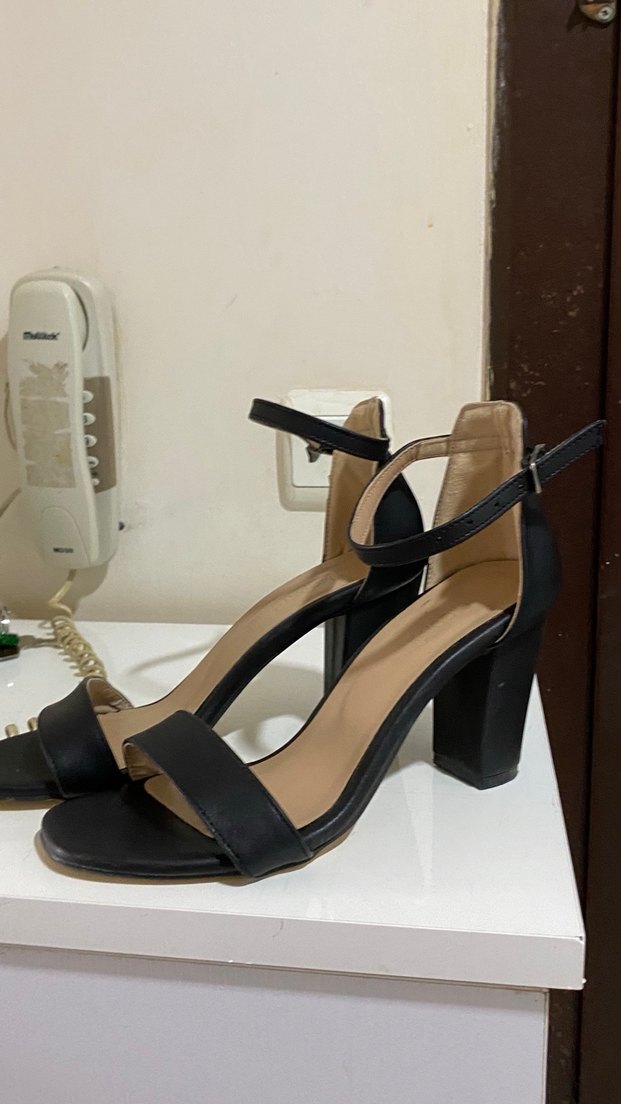 Klasik Siyah Deri Topuklu Kadın Ayakkabı - Görsel 3