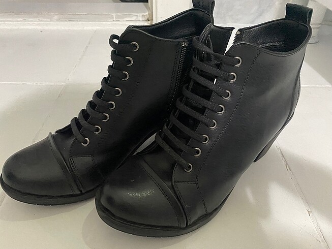 Diğer Bootie