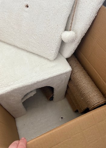 Beyaz Çok Katlı Kedi Tırmalama ve Dinlenme Ünitesi - Görsel 10