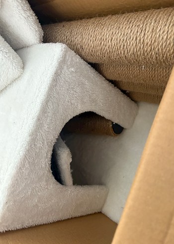 Beyaz Çok Katlı Kedi Tırmalama ve Dinlenme Ünitesi - Görsel 11