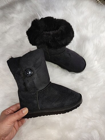 UGG Bot