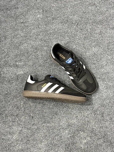 Adidas Spor Ayakkabı