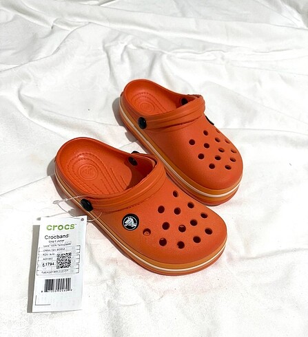 35 Beden Crocs Terlik