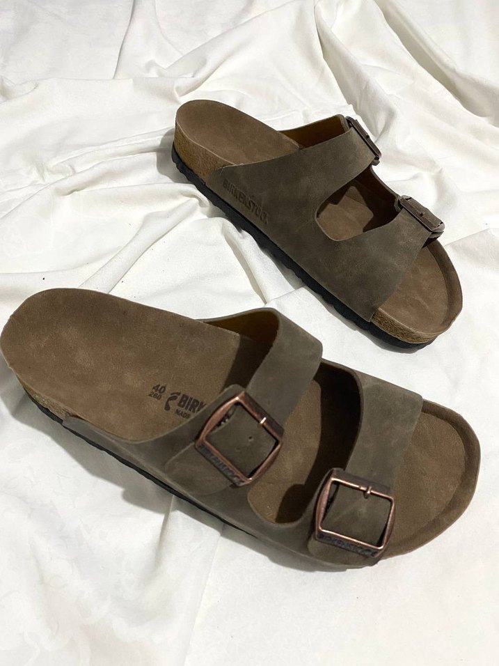 Kahverengi Süet Toka Detaylı Erkek Sandalet - Görsel 3