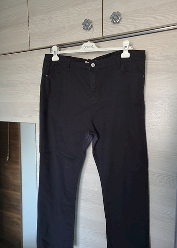 Kadın Siyah Kemerli Denim Pantolon - Görsel 5