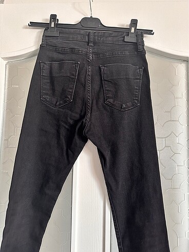 28 Beden ADDAX SİYAH SKINNY JEAN