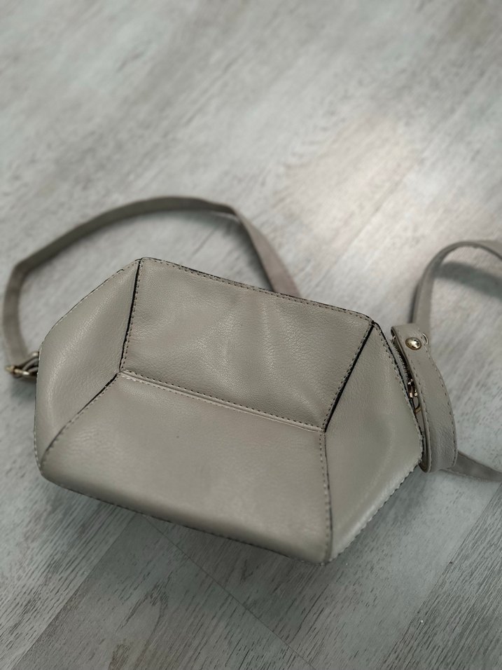 Gri Kadın Çapraz Çanta - Görsel 4