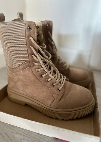 Bej Süet Kadın Fermuarsız Bağcıklı Bot - Görsel 5