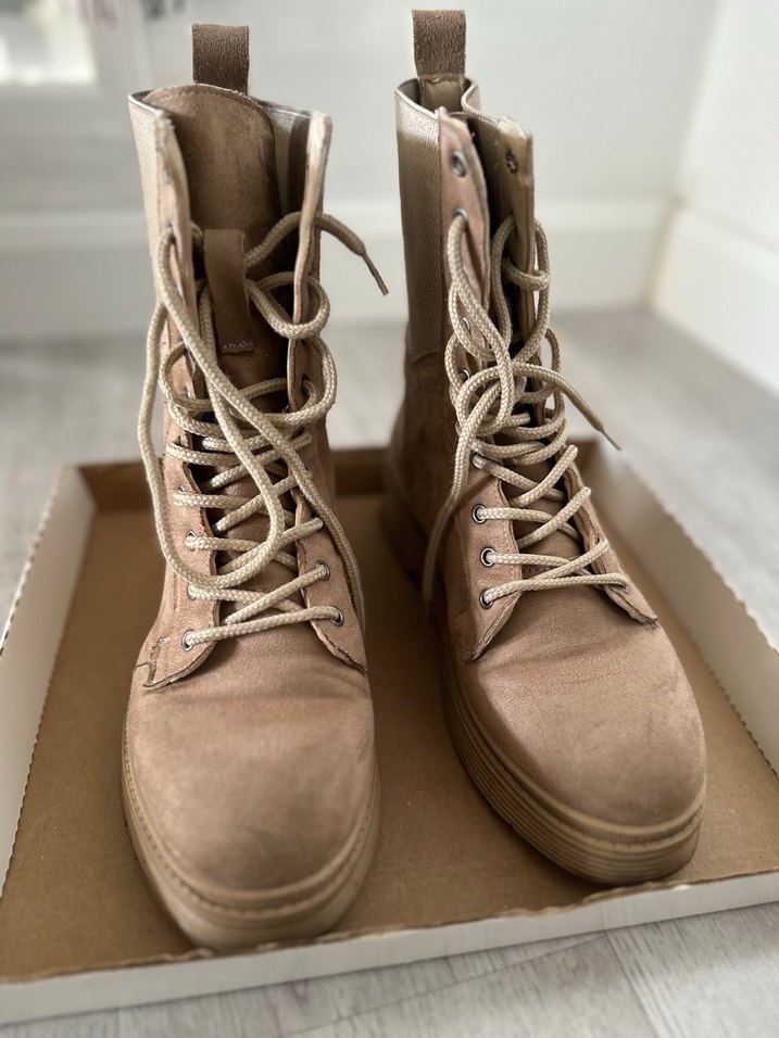 Bej Süet Kadın  Fermuarsız Bağcıklı Bot - Görsel 4