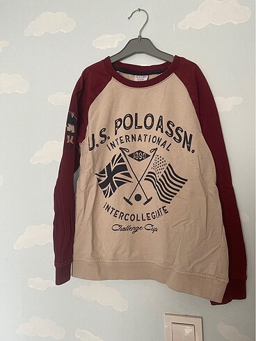 Sweatshirt