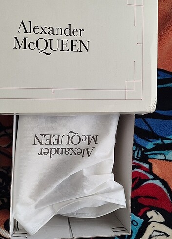 Alexander McQueen Alexander McQueen 42 numara