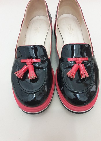 Ayakkabı dünyası Kırmızı Püsküllü Loafer Ayakkabı