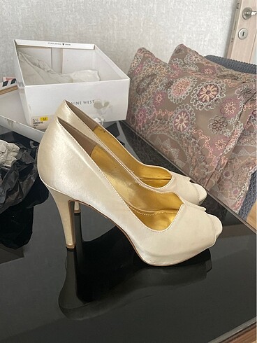 36 Beden ten rengi Renk Nine west abiye