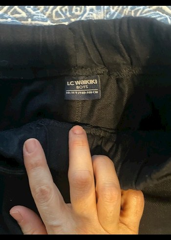 yağmurluk 4 kazak 3 gömlek 3  pantolon  1 şort - Görsel 9