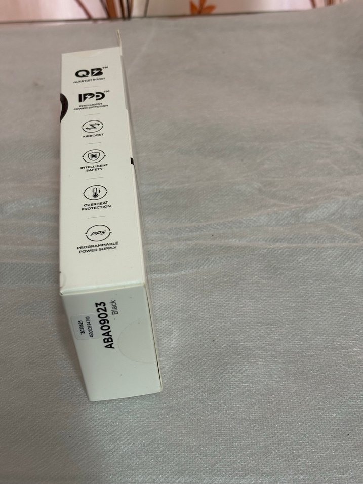 Siyah Taşınabilir Power Bank - Görsel 3