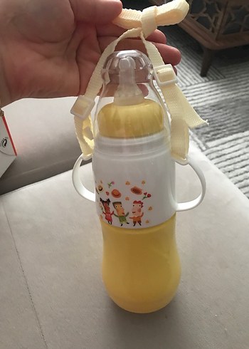 Kırmızı Bebek Biberonu - Görsel 2