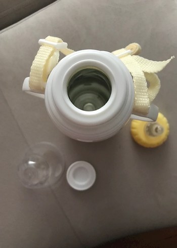 Kırmızı Bebek Biberonu - Görsel 3