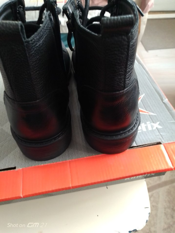 Siyah Deri Bağcıklı Kinetix 43 no bot fermuarlı bacaklı - Görsel 5