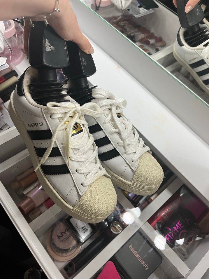 Beyaz Kadın Spor Ayakkabı Siyah Şeritli - Görsel 2