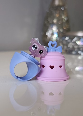 simli köpek miniş ve yuvası