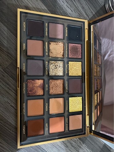 Beden Huda Beauty - Em(power)ed palet