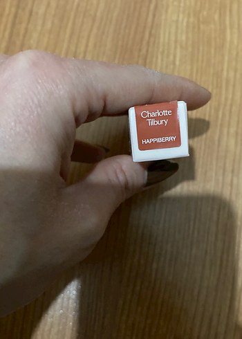 Charlotte Tilbury Happyberry Dudak Balmı - Görsel 2