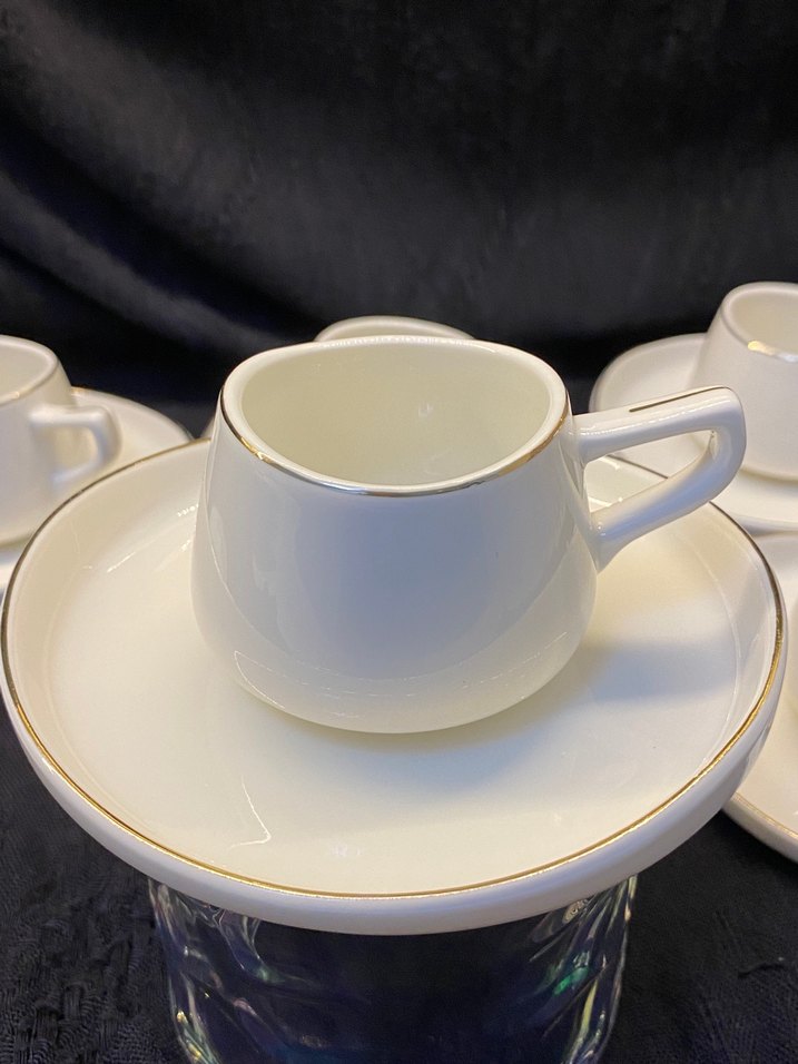 Beyaz Seramik Kahve Fincanı ve Tabağı Seti - Görsel 3