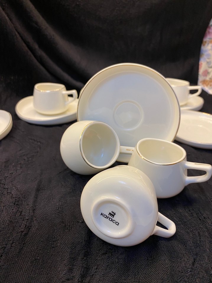 Beyaz Seramik Kahve Fincanı ve Tabağı Seti - Görsel 2