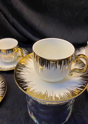 Altın Renkli 6'lı Kahve Fincanı ve Tabağı Seti - Görsel 2