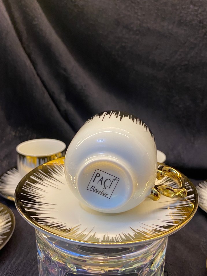 Altın Renkli 6'lı Kahve Fincanı ve Tabağı Seti - Görsel 3