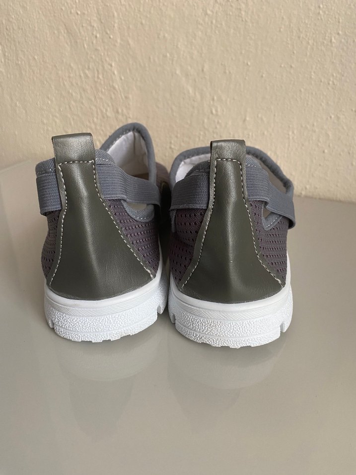 Adidas Gri Kadın Spor Ayakkabı - Görsel 3