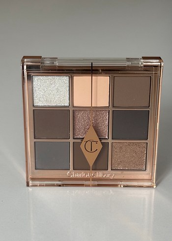 Charlotte Tilbury Far paleti