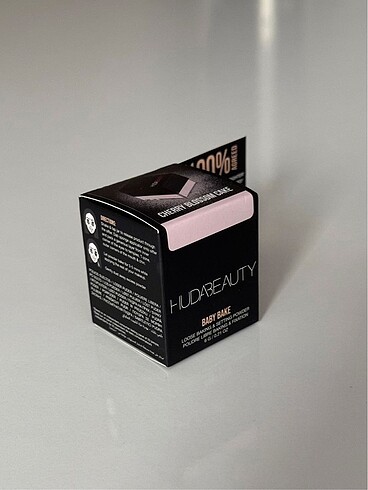 Huda beauty cherry blossom cake mini pudra