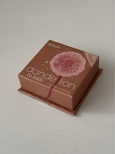 Beden Benefit dandelion twinkle mini highlighter