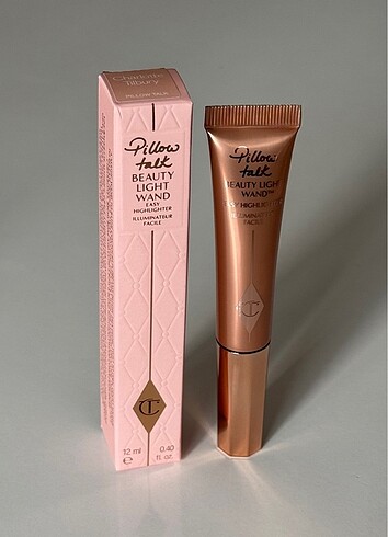 Charlotte Tilbury pillow talk highlighter