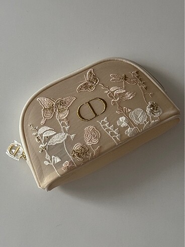 Dior makyaj çantası
