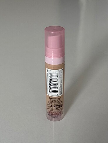 NYX Nyx bare with me serum concealer 01 fair