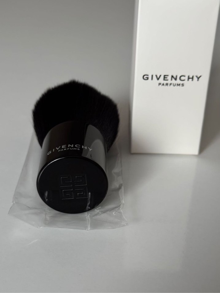 Givenchy Parfüm Kadın - Görsel 4