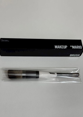 Diğer Makeup by Mario F1 ve F3 makyaj fırçaları